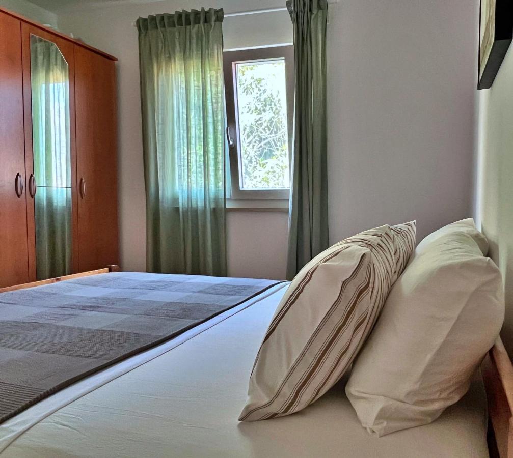 Apartments Cvitanovic Korcula Екстер'єр фото